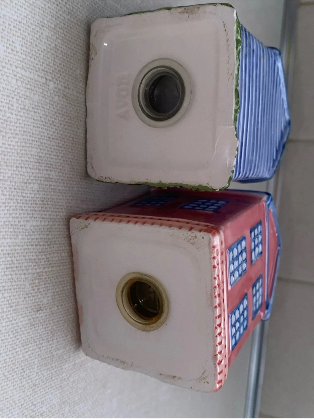 Avon VTG Cottage Collection House Salt and Pepper Shakers Set – 1997 Ceramic